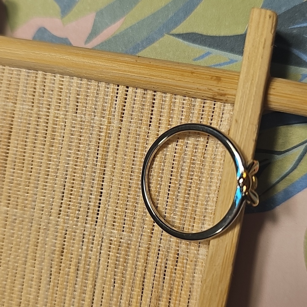 Dainty Bee Ring - Picture 3 of 3